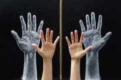 JiSun Lee dessine l’épaisseur du temps